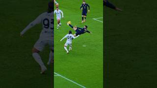 Thumbnail for This sequence is pure magic ✨ | Juventus