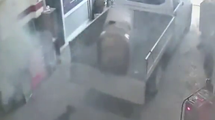Thumbnail for How not to weld a fuel tank... No Darwin award today, Jesus died for his retardation.