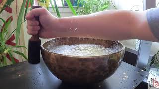 Thumbnail for Singing bowl + water = fun! | Ati Anta-Gata