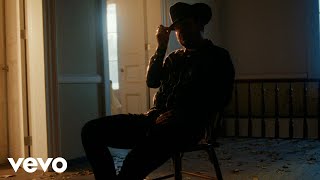 Thumbnail for Eden Muñoz - Lejos Estamos Mejor (Video Oficial) | edenmunozVEVO