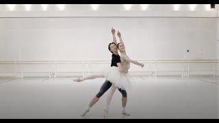 Thumbnail for Marianela Núñez and Vadim Muntagirov in Nutcracker Pas-de-deux, | Dancersdiary