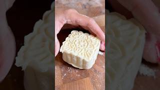 Thumbnail for I tried to make Ramen Bao Soup Mooncakes (Day 30/30) | Lisa Nguyen