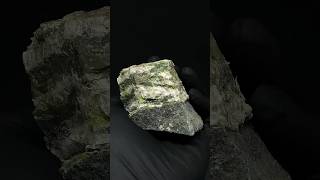 Thumbnail for Asbestos is dangerous | NileRed Shorts