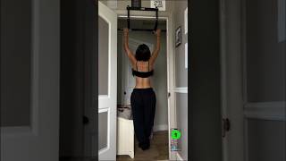 Thumbnail for She Got Her FIRST Pull-Up! 🤩 | Squat University