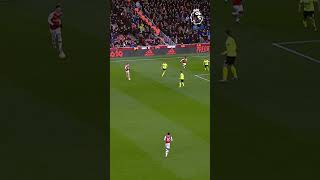 Thumbnail for Saka crosses. Martinelli scores! #shorts | Premier League
